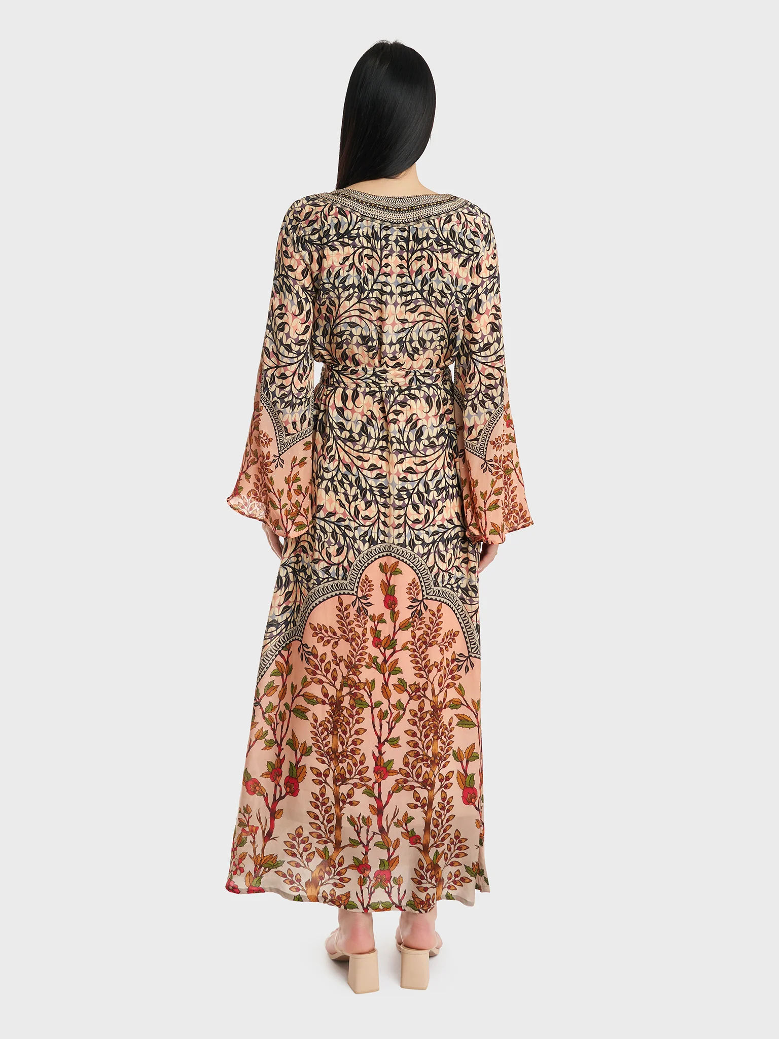 Placement Digital Neck & Panel Handwork with Stone (AM312) - Image 4