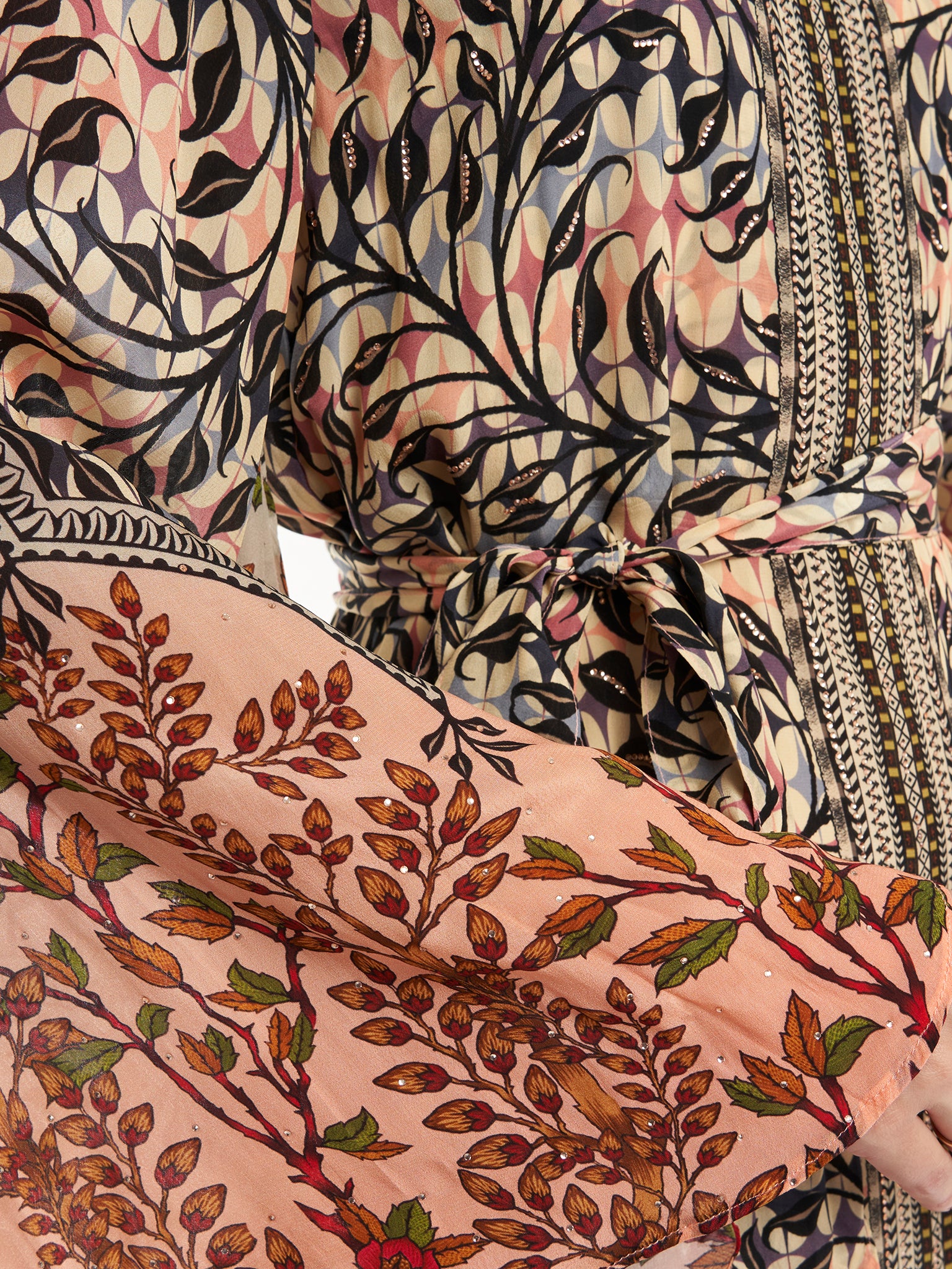 Placement Digital Neck & Panel Handwork with Stone (AM312) - Image 5