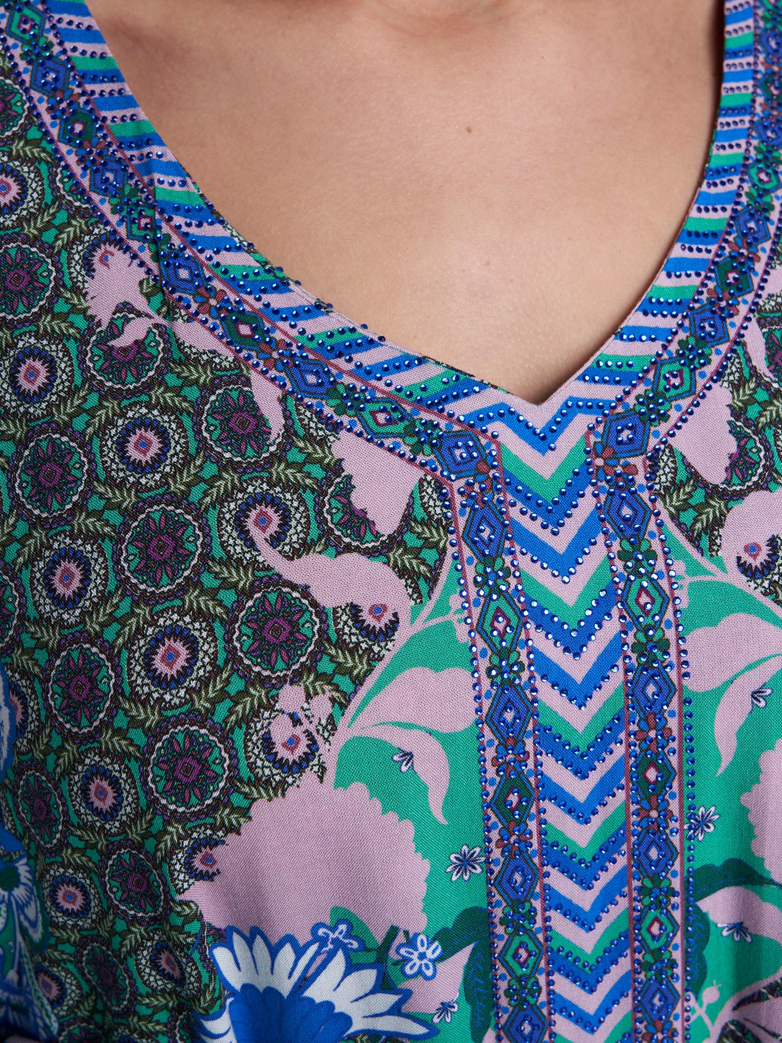 Green Colour Stone Work Rayon Digital Print Jalabiya (VDE343) - Image 5