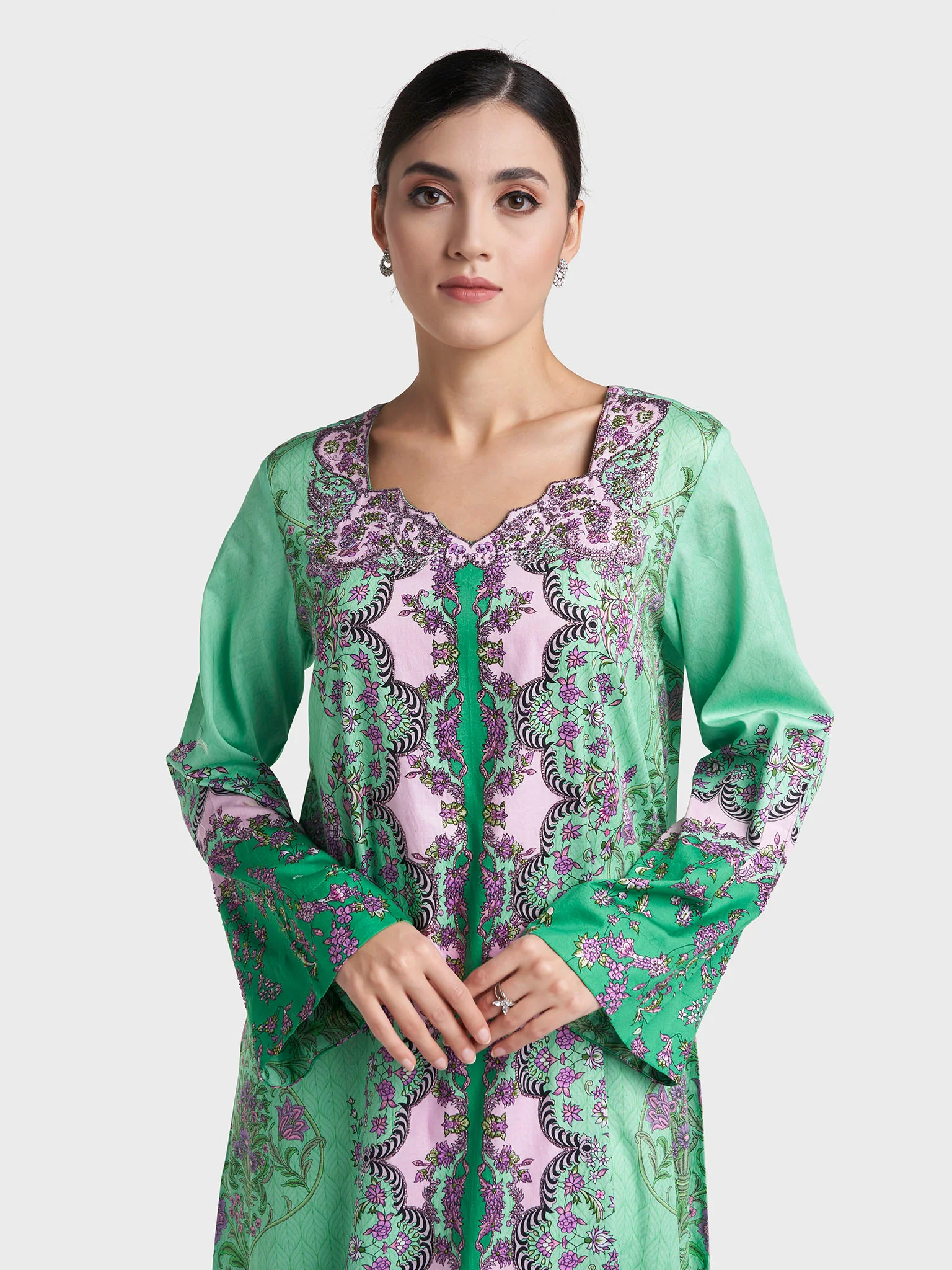 Green Vine Print Stone Work Viscose Crepe Jalabiya (VDC121)