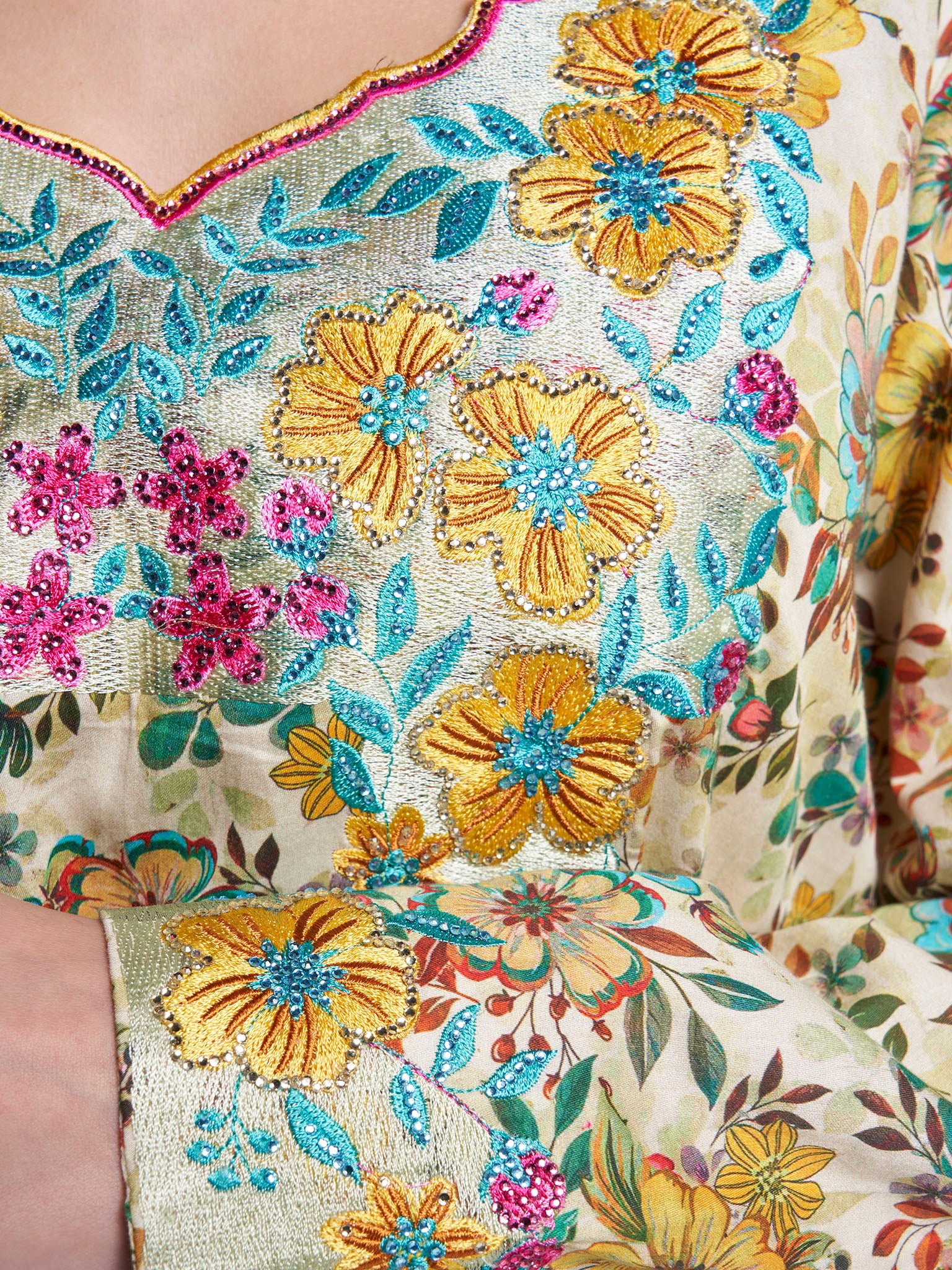 Yellow and Green Floral Print Cotton Satin Mukhawar Jalabiya (VG3118) - Image 5