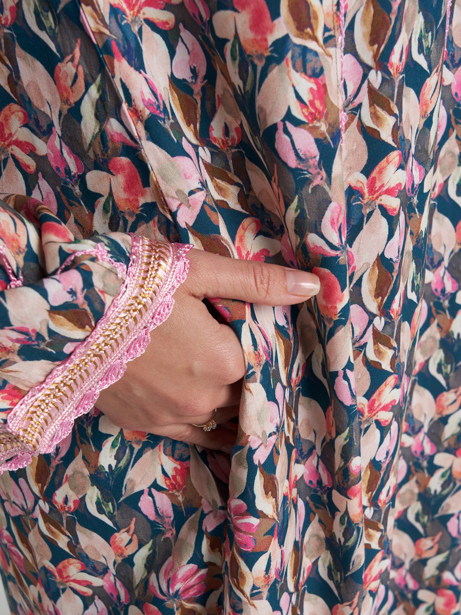Multi Colour Lace Work Rayon Leaf Printed Jalabiya (VG3317) - Image 6