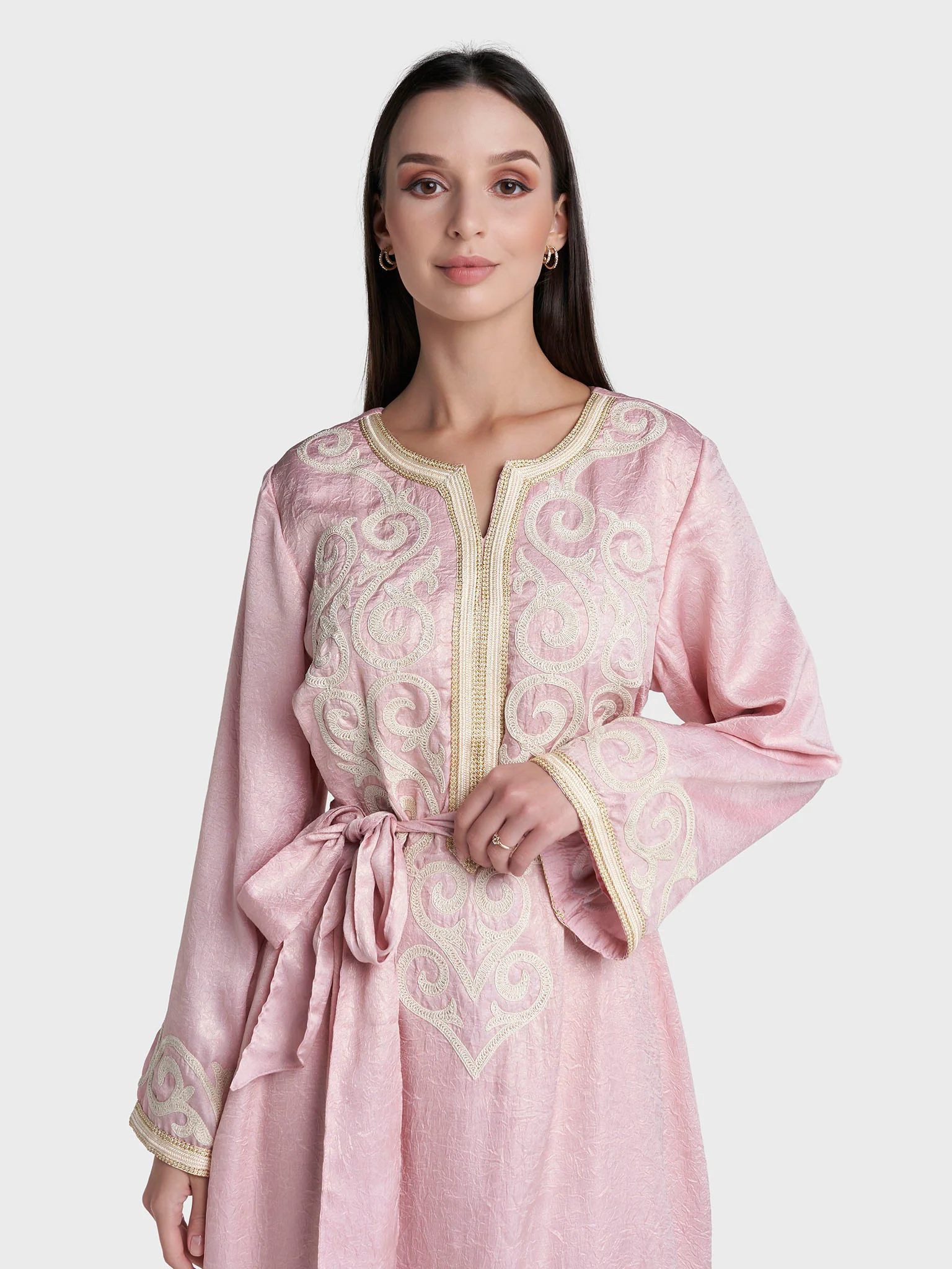 Dusty Pink Colour Hand Embroidery Tashan Silk Jalabiya (VW497)