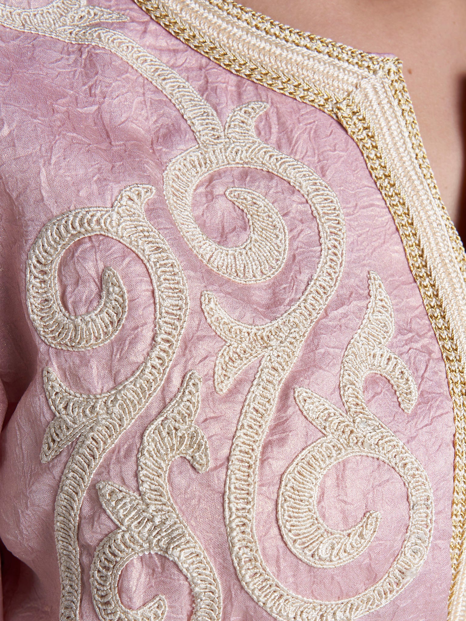 Dusty Pink Colour Hand Embroidery Tashan Silk Jalabiya (VW497) - Image 5