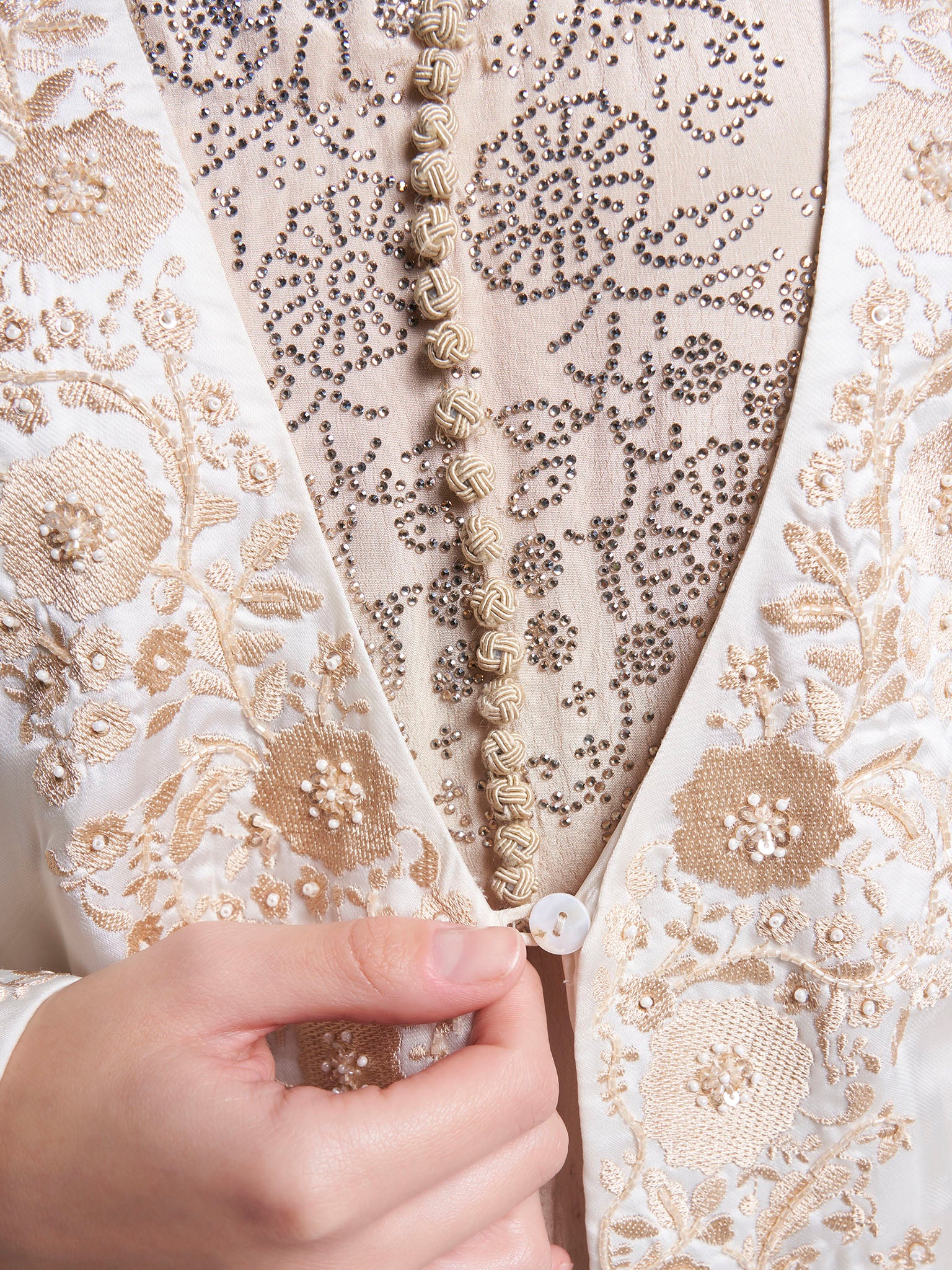 Offwhite Colour Solid Polyester Hand Work Jalabiya (VG3208) - Image 5