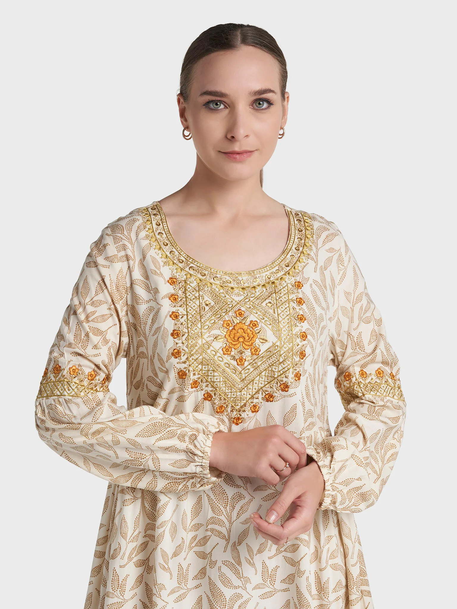 Cream Colour Machine Embroidery Rayon Leaf Printed Jalabiya (VG3180)