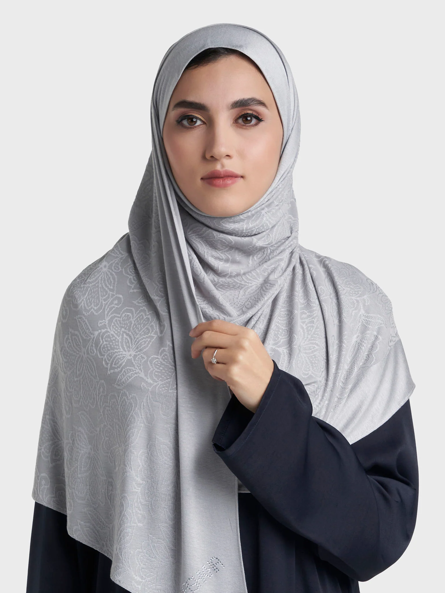 Veins Jacquard Self Print Ready to Wear Jersey Hijab (SRKP22131L) - Image 10