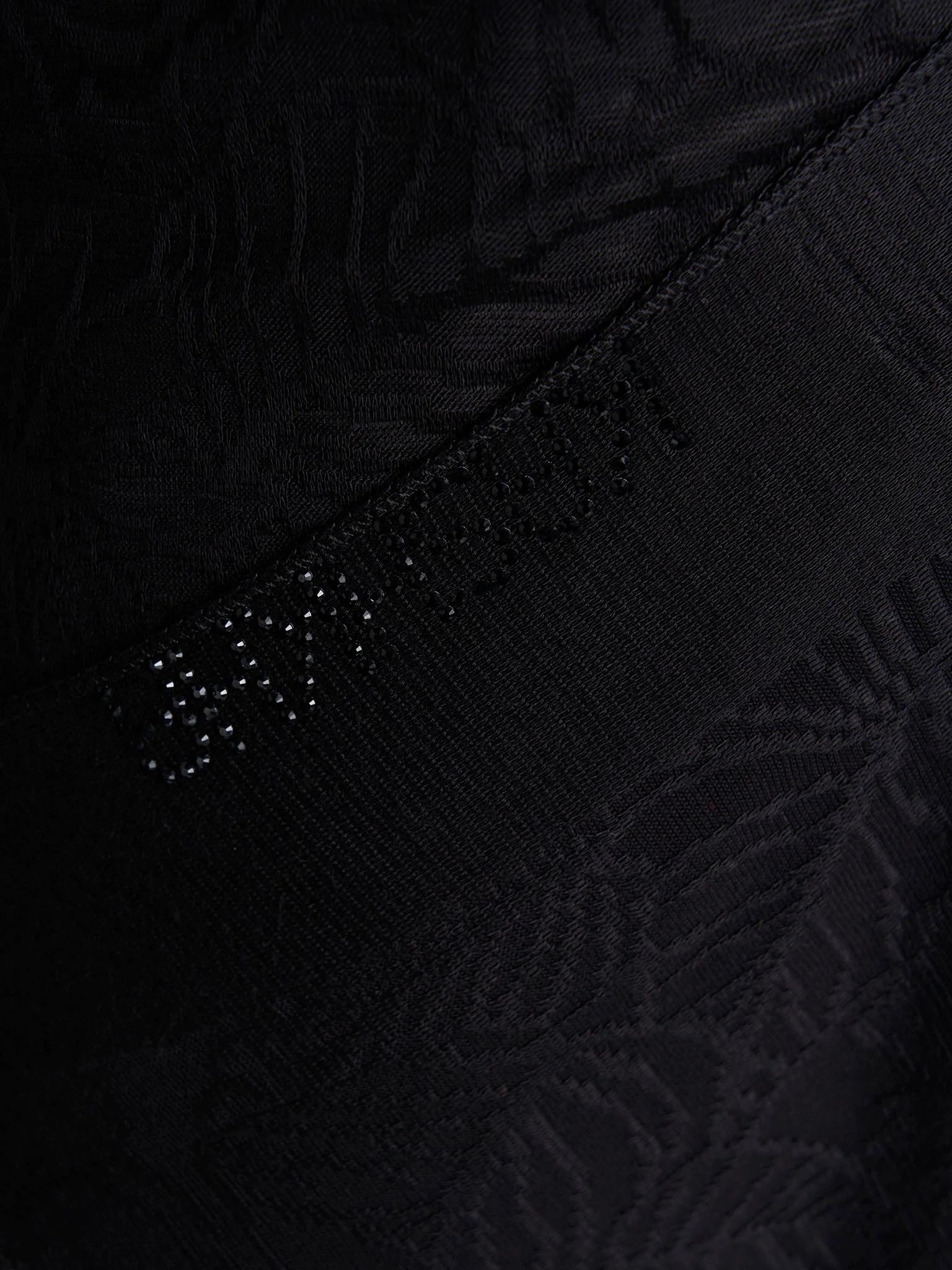 Floral Jacquard Self Print Jersey Hijab (SRKP22128L) - Image 22