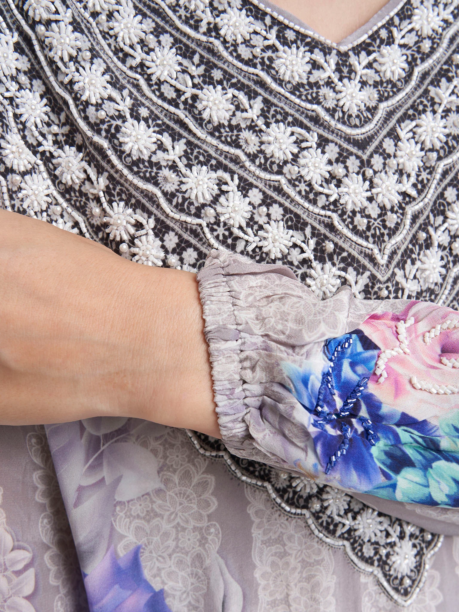 Grey Viscose Crepe Floral Print Jalabiya (VDU849) - Image 5