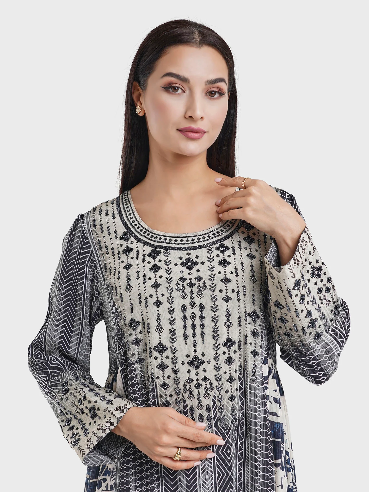 Black Geometric Print Viscose Jalabiya with Beadwork (VDE383)