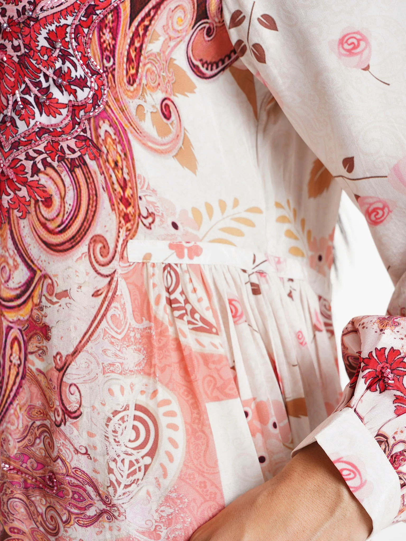 Rose Pink Paisley Printed Viscose Crepe Kuwaiti Jalabiya (VDU854) - Image 6