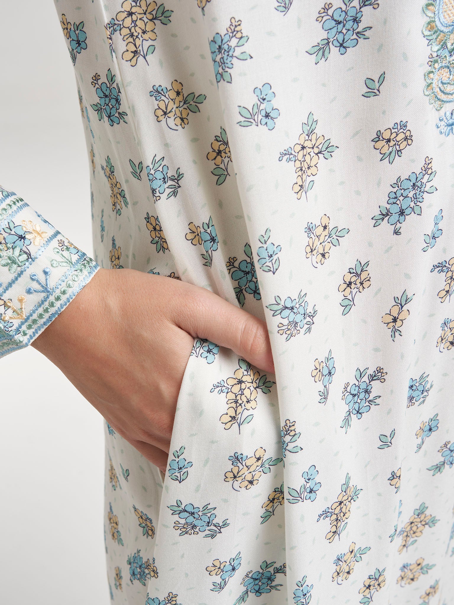 Off White Rayon Floral Print Jalabiya (VW375) - Image 6