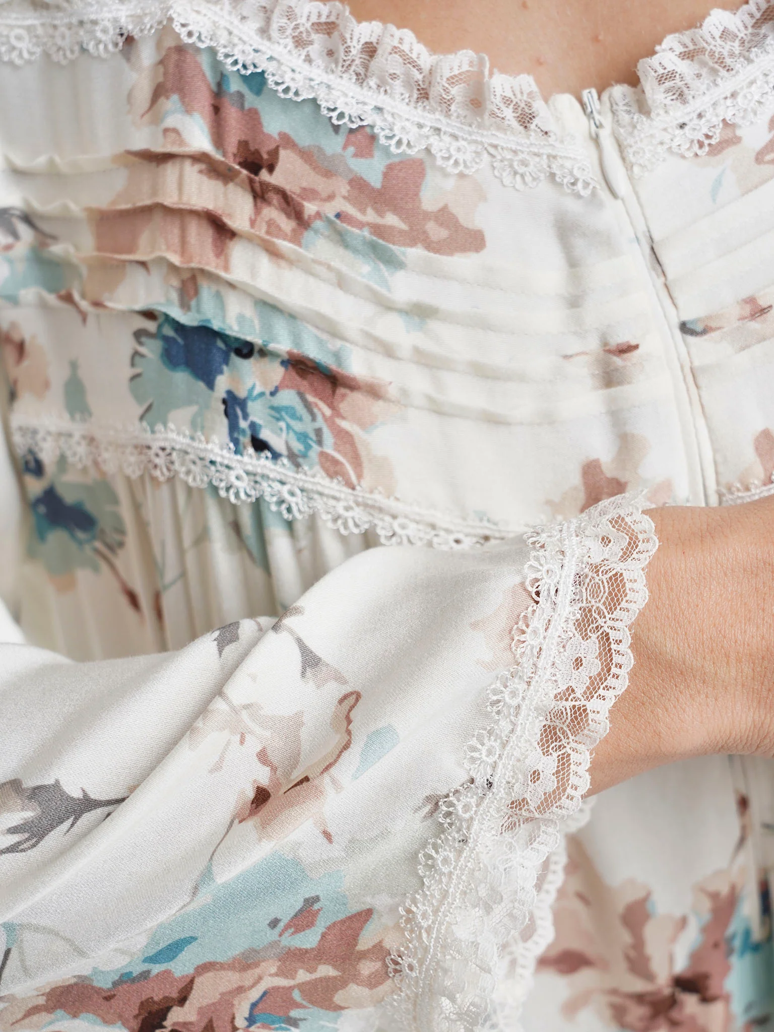 Off White Viscose Floral Printed Nightwear Dress (CNH446) - Image 5
