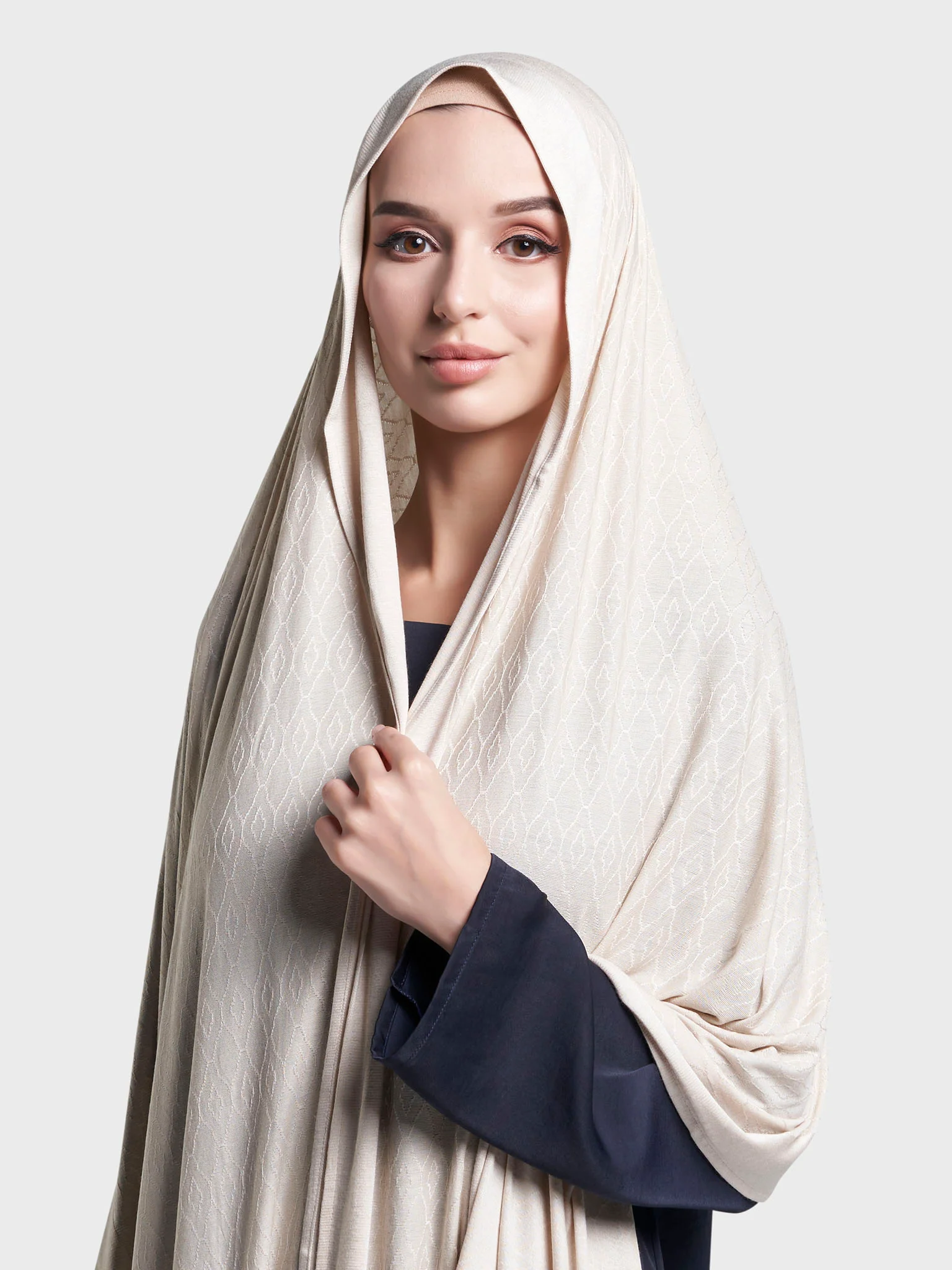 Solid Self Design Geo Pattern Jacquard Print Hijab (KP18209L)