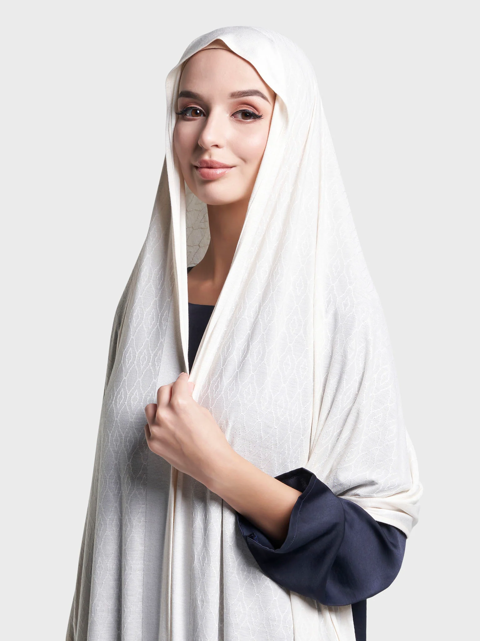 Solid Self Design Geo Pattern Jacquard Print Hijab (KP18209L) - Image 7